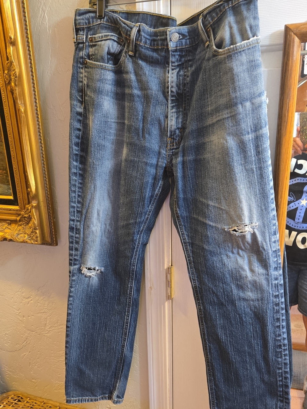 Levi's Men's Straight Blue Distressed Denim Jeans